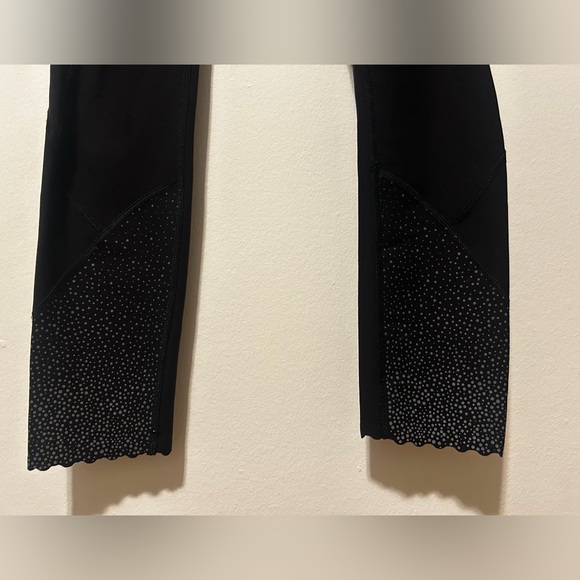 Lululemon Black Leggings with Scalloped Hem and dot accents size 8 - Picture 2 of 7